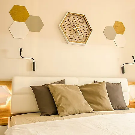Apartment Hexagon