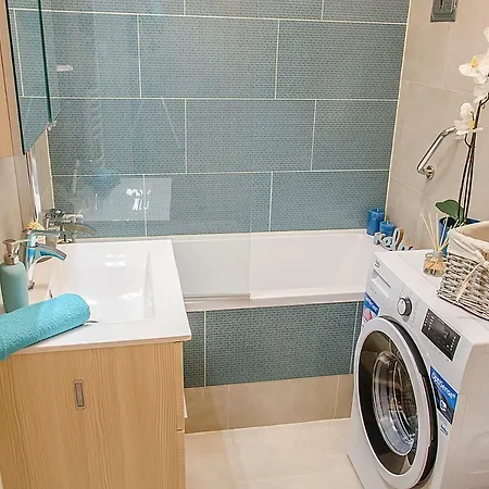 Hexagon Apartman *